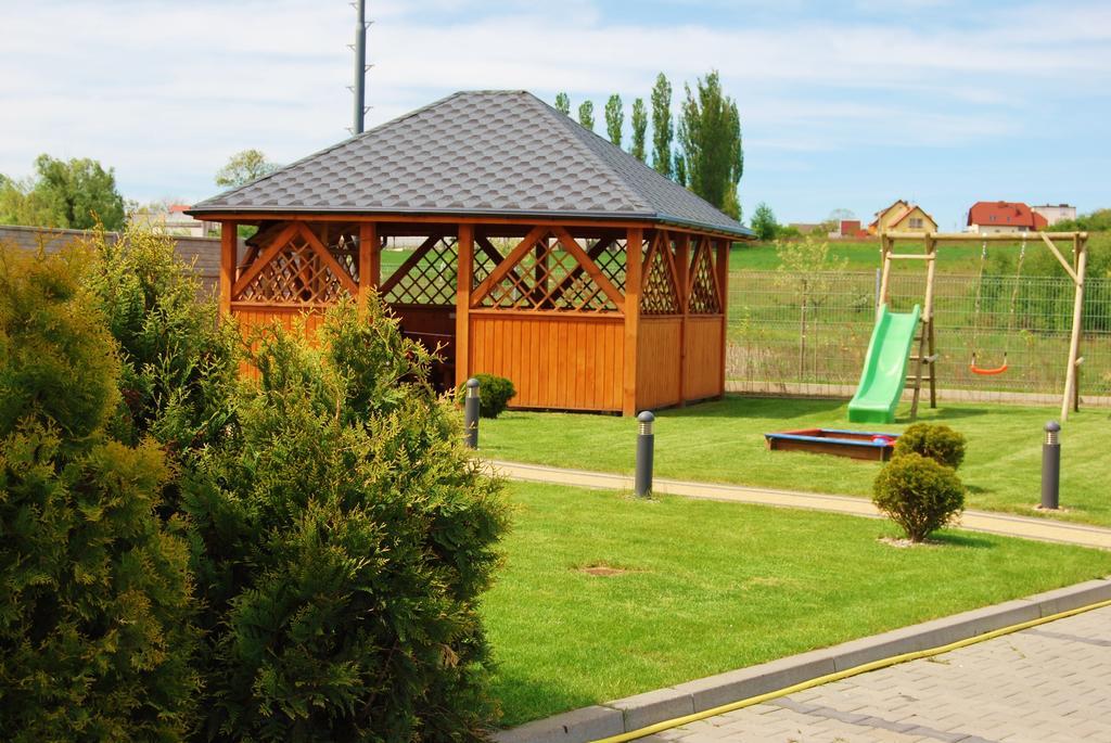 Zloty Staw Bed & Breakfast Borkowo  ภายนอก รูปภาพ