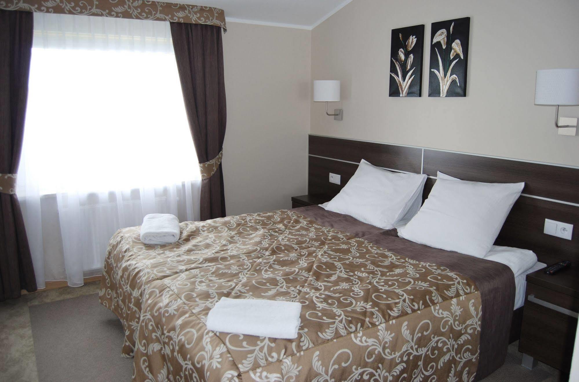 Zloty Staw Bed & Breakfast Borkowo  ภายนอก รูปภาพ