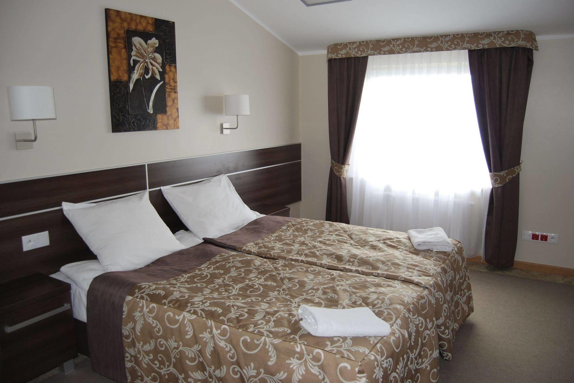 Zloty Staw Bed & Breakfast Borkowo  ภายนอก รูปภาพ